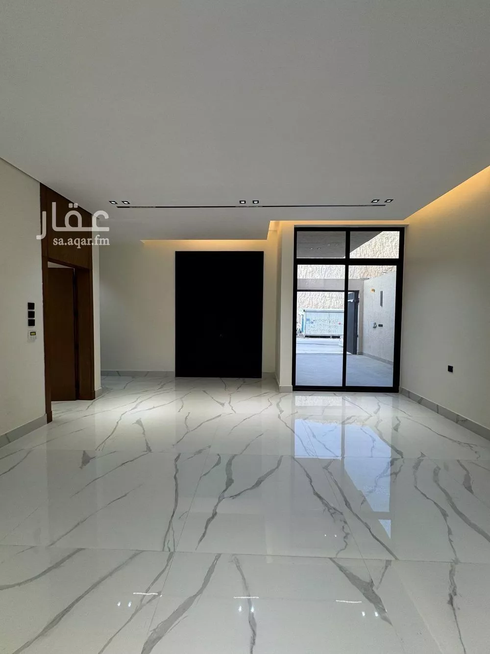 5 bedroom villa in Al Narjis 15