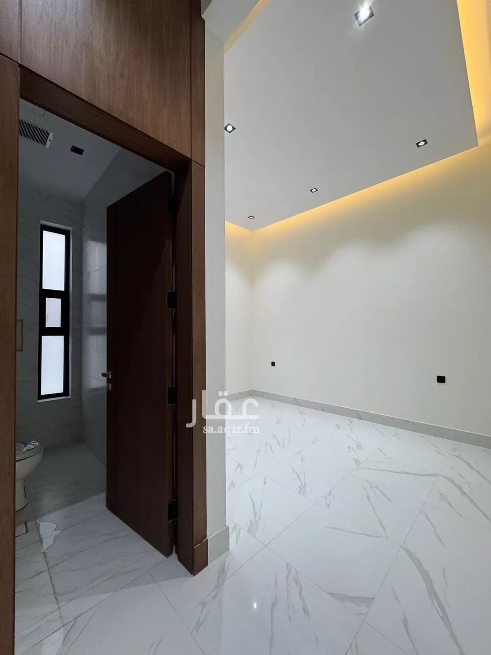 5 bedroom villa in Al Narjis 17