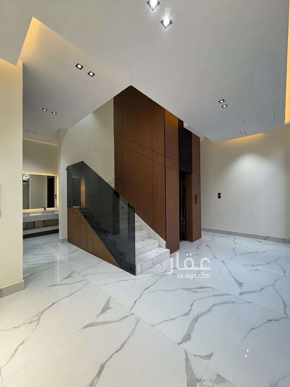 5 bedroom villa in Al Narjis 5