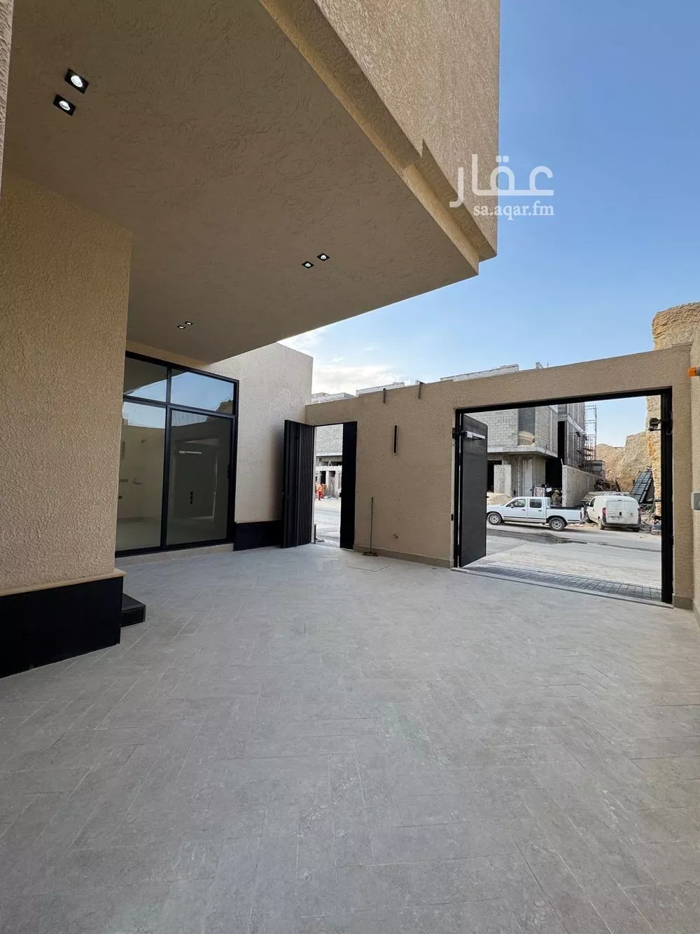 5 bedroom villa in Al Narjis 8