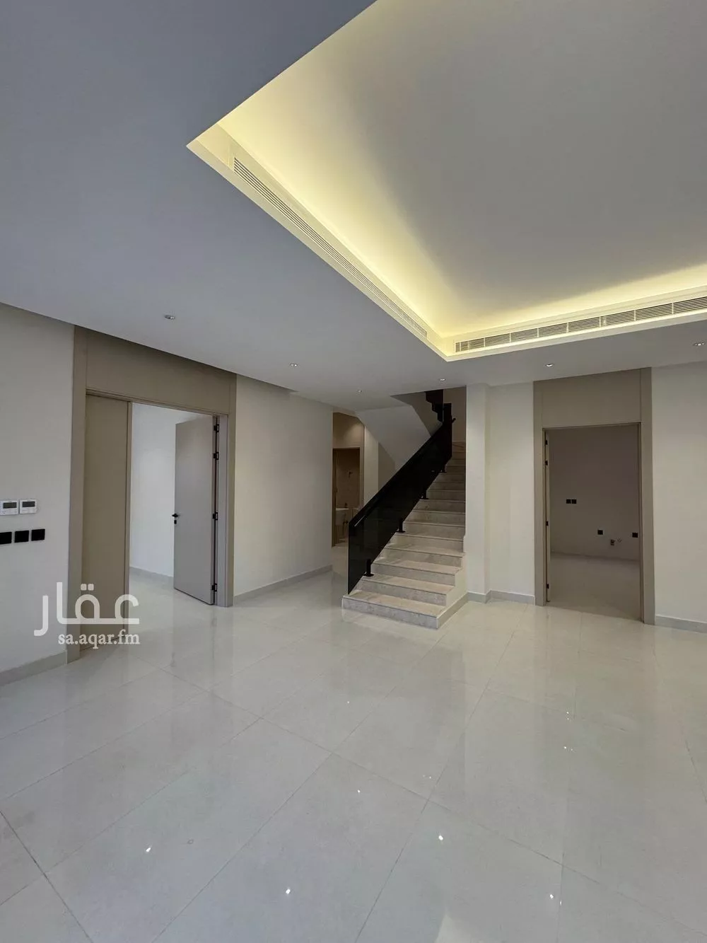 4 bedroom villa in Al Aridh 13