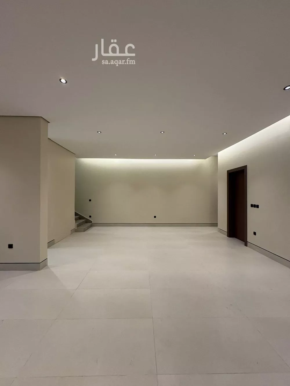 5 bedroom villa in Al Aridh 4