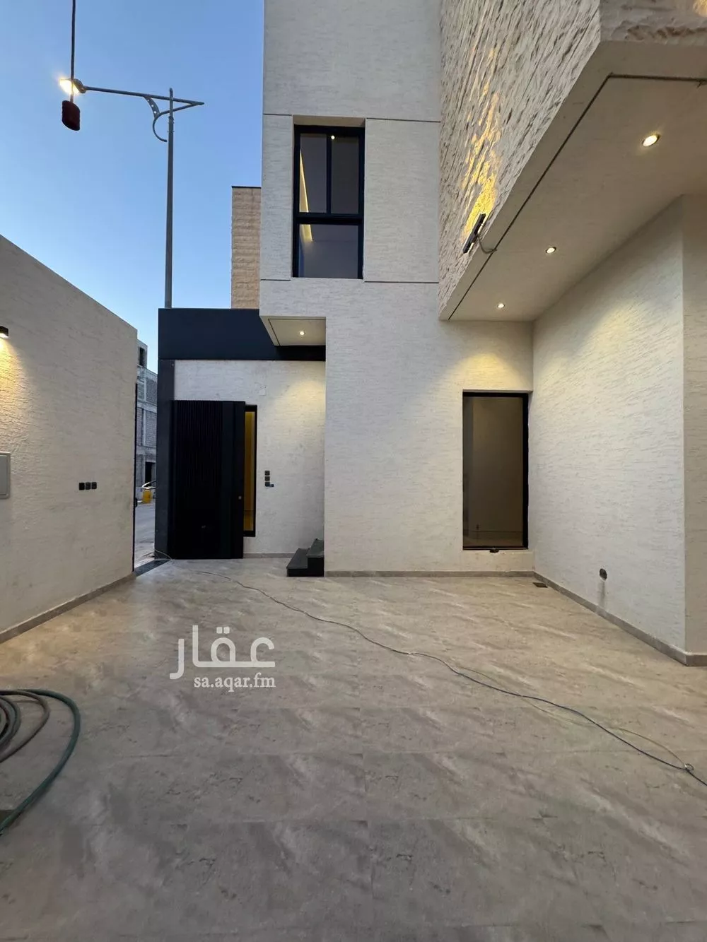 5 bedroom villa in Al Aridh 8