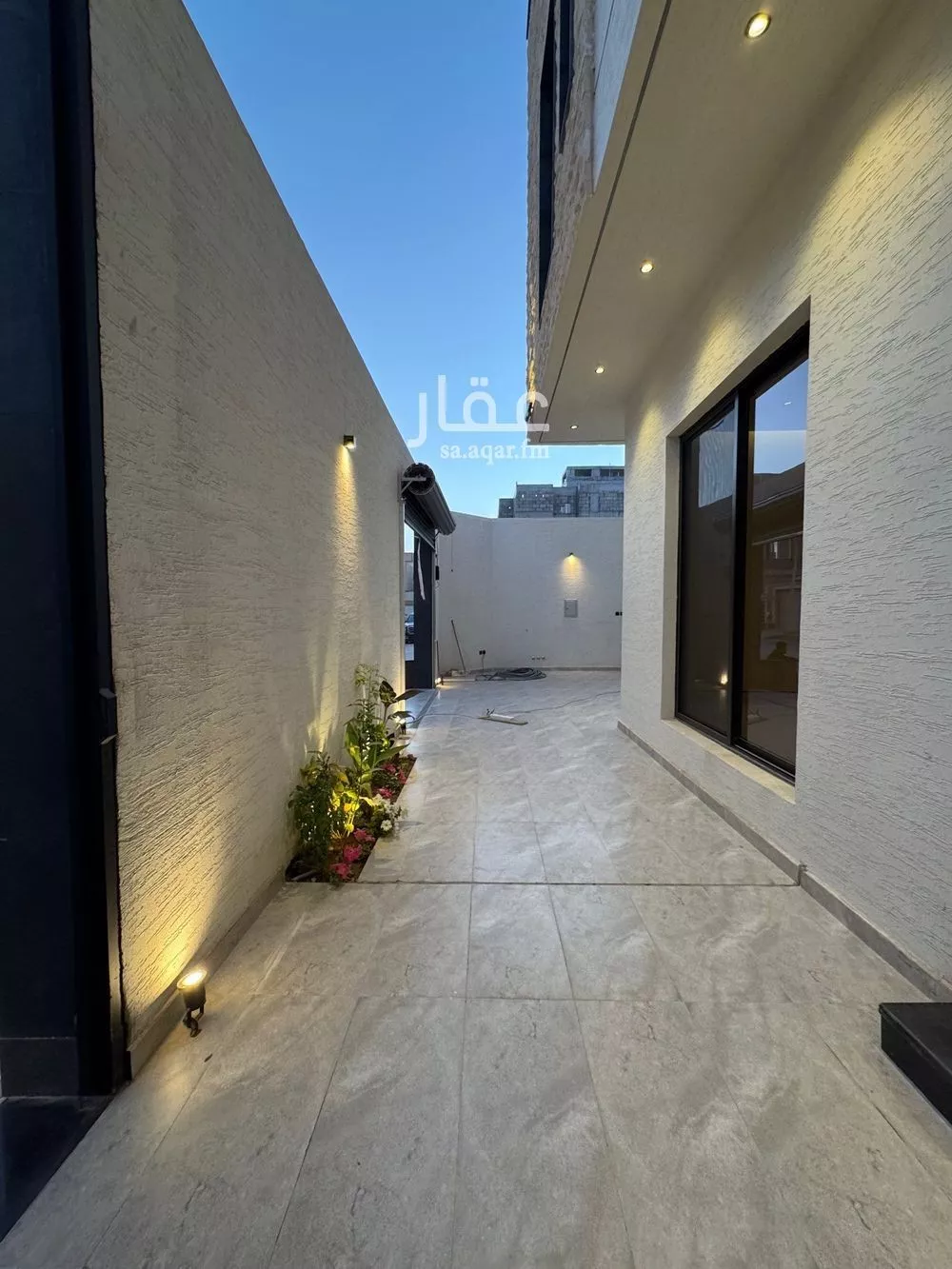 5 bedroom villa in Al Aridh 10