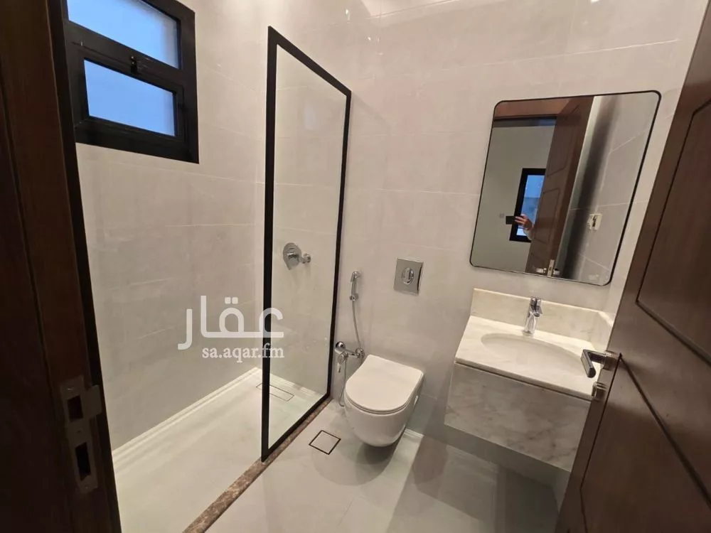 5 bedroom villa in Al Narjis 7