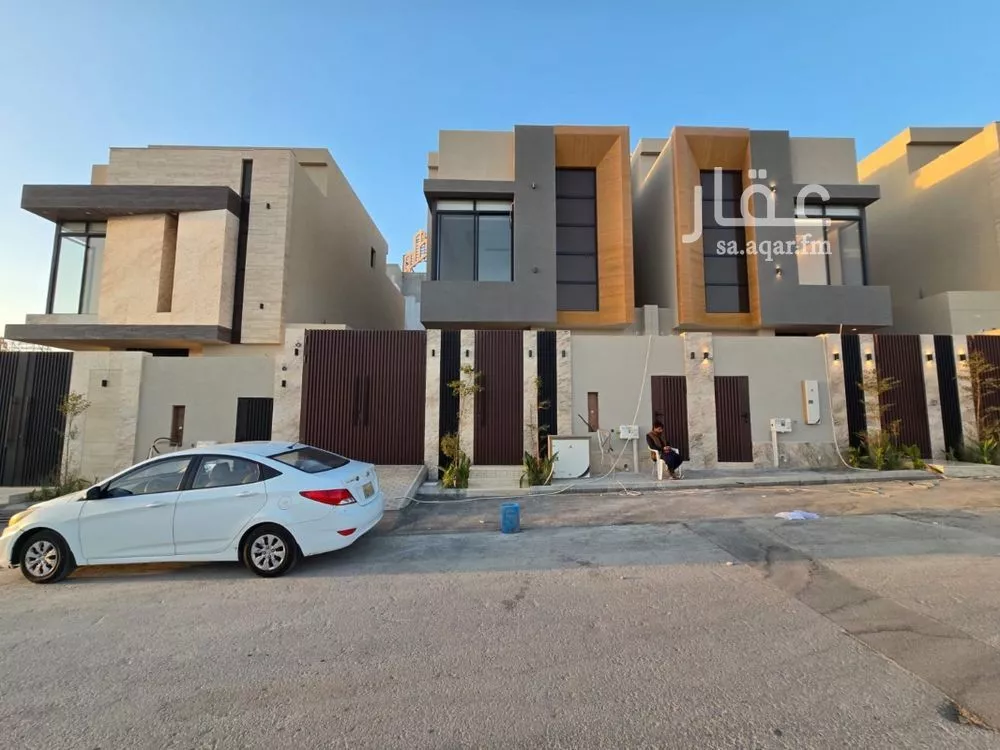 5 bedroom villa in Al Narjis 9