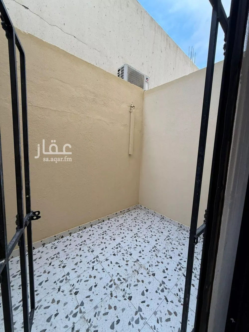 فيلا 5 غرف في طويق 15