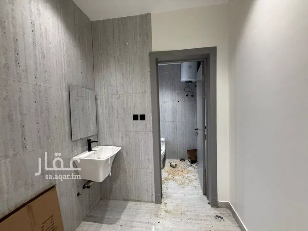 فيلا 5 غرف في طويق 18