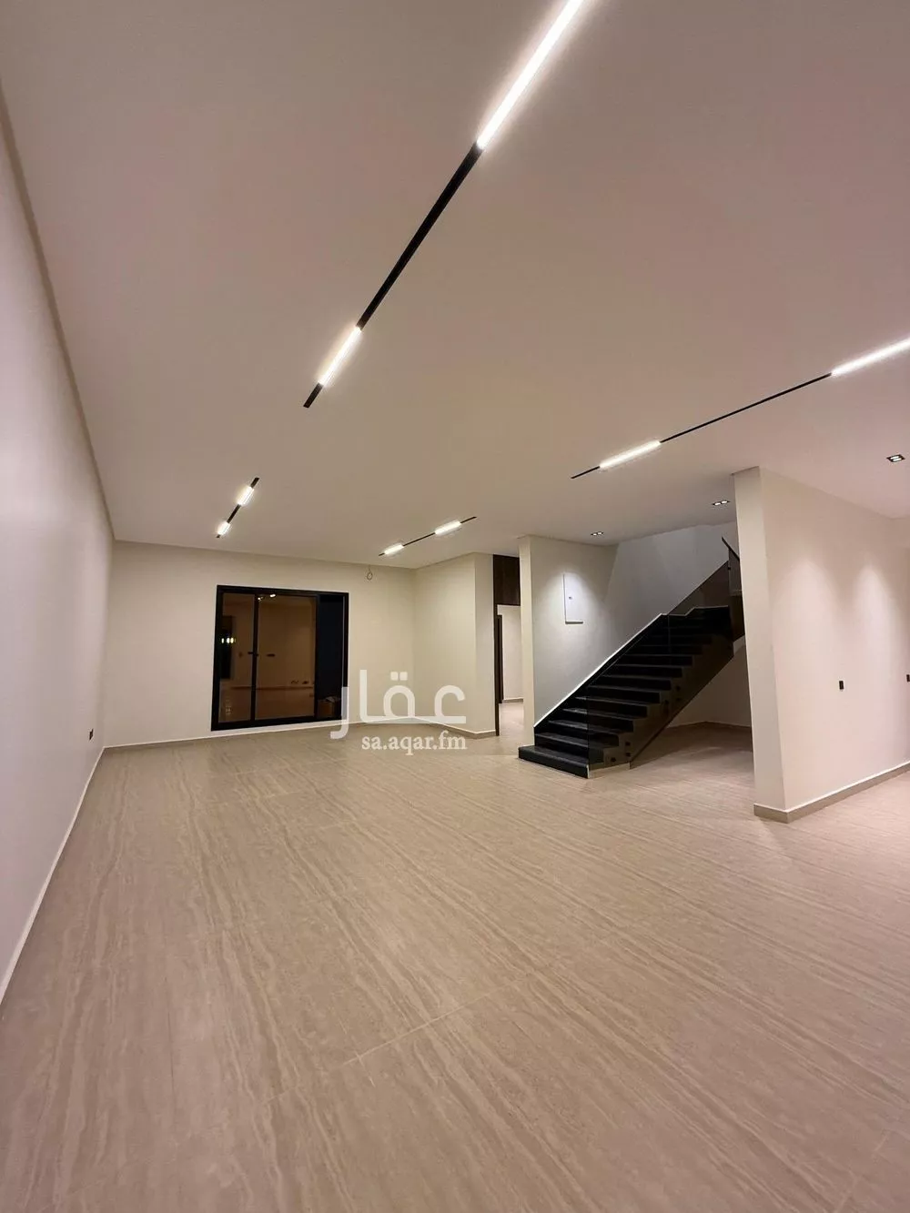 4 bedroom villa in As Suwaidi Al Gharabi, Riyadh 8