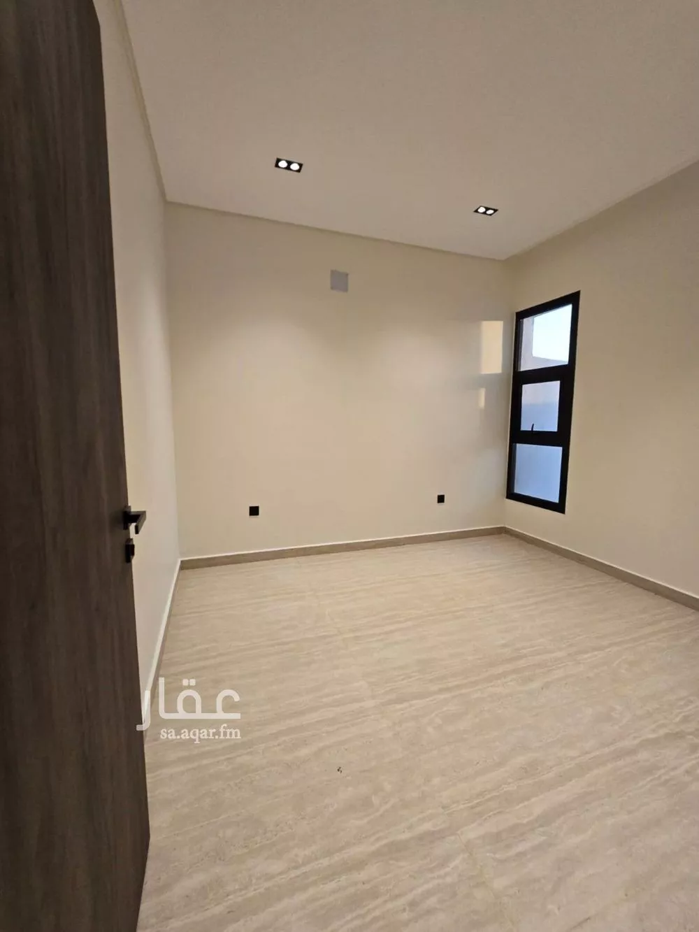 فيلا 4 غرف في السويدي الغربي 6