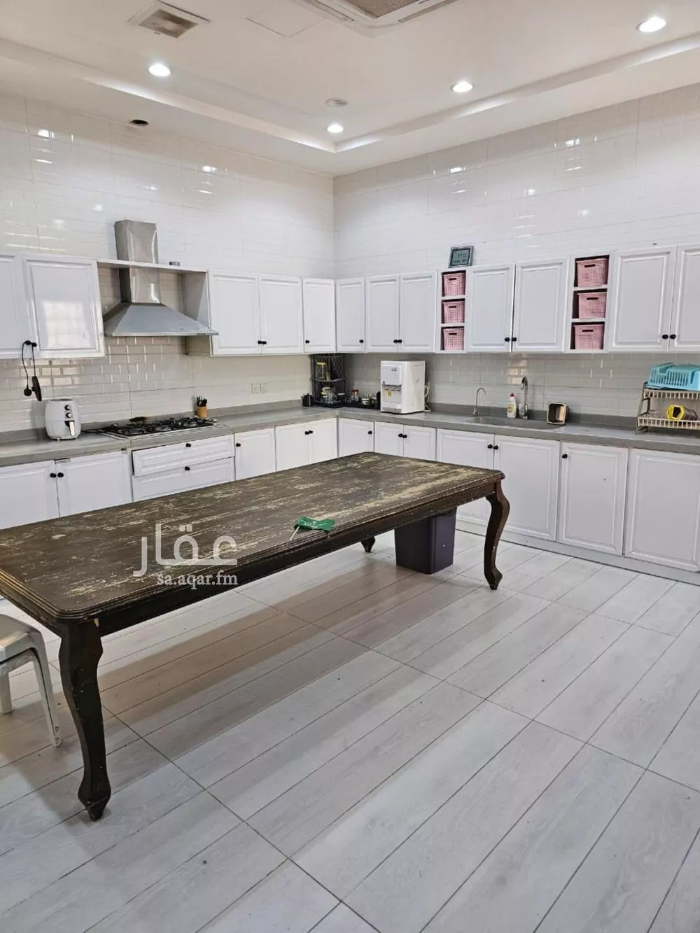 4 bedroom apartment in Al Aridh 13