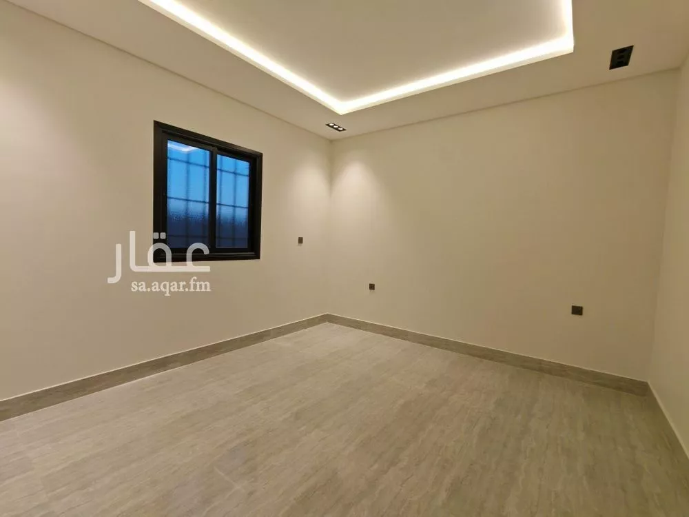 5 bedroom villa in Al Rimal 13