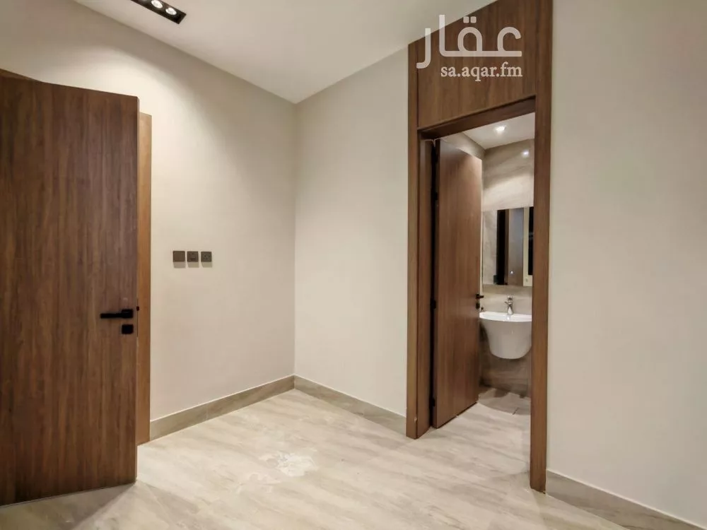 فيلا 5 غرف في الرمال 6