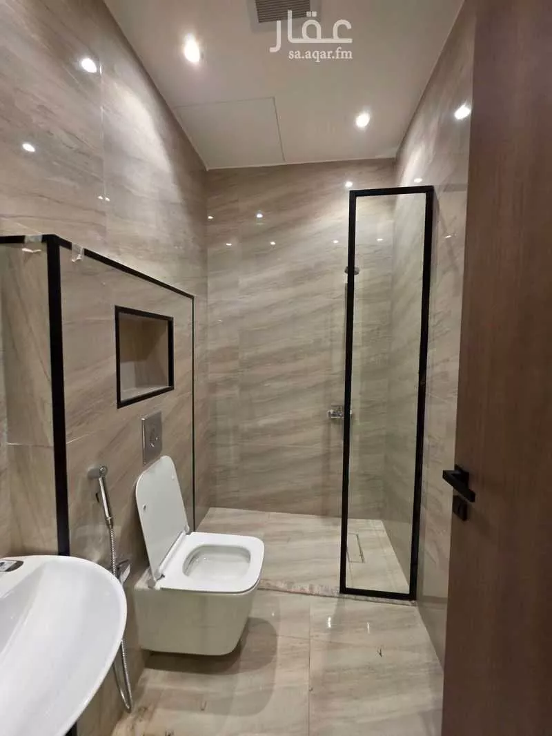 6 bedroom villa in Al Rimal 23