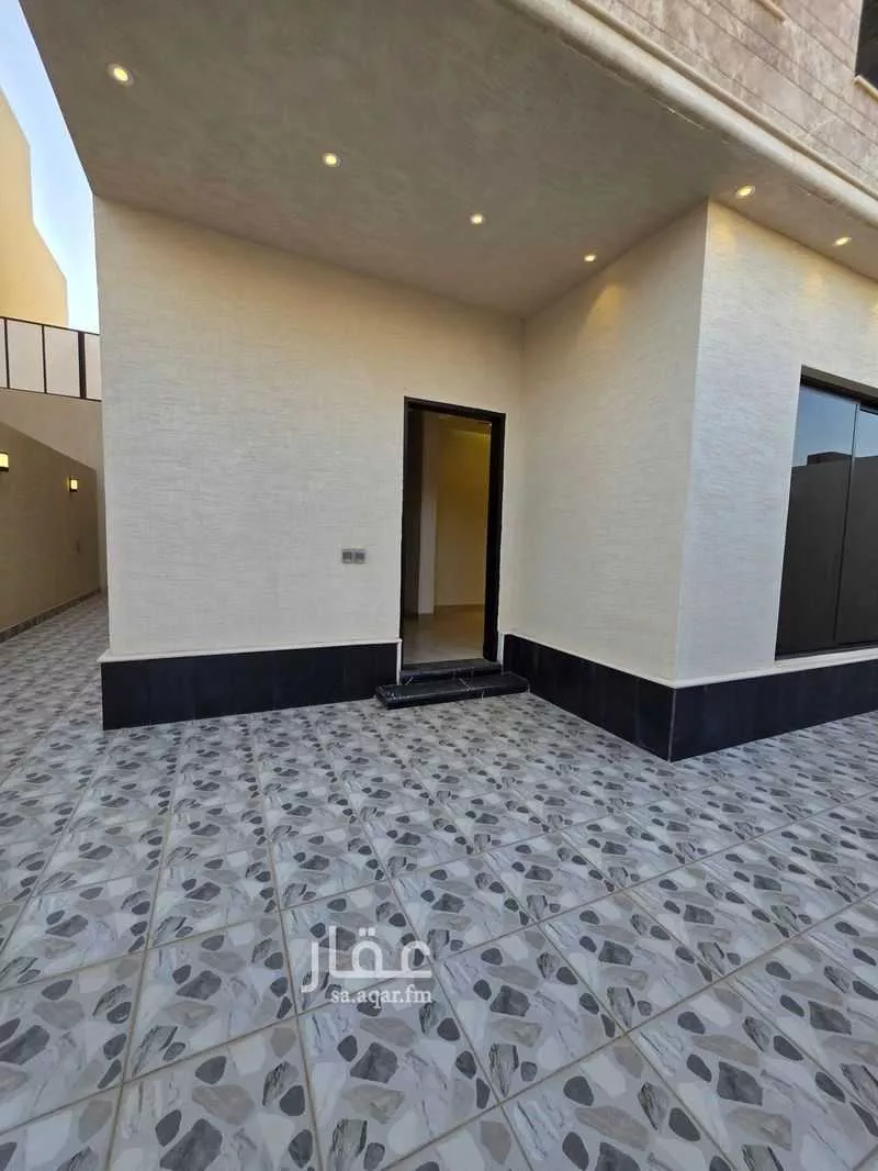 6 bedroom villa in Al Rimal 8