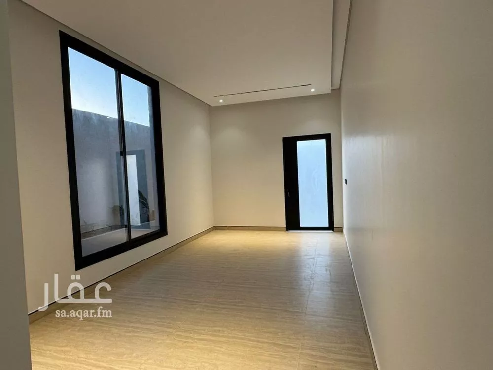6 bedroom villa in Ash Sharq 17