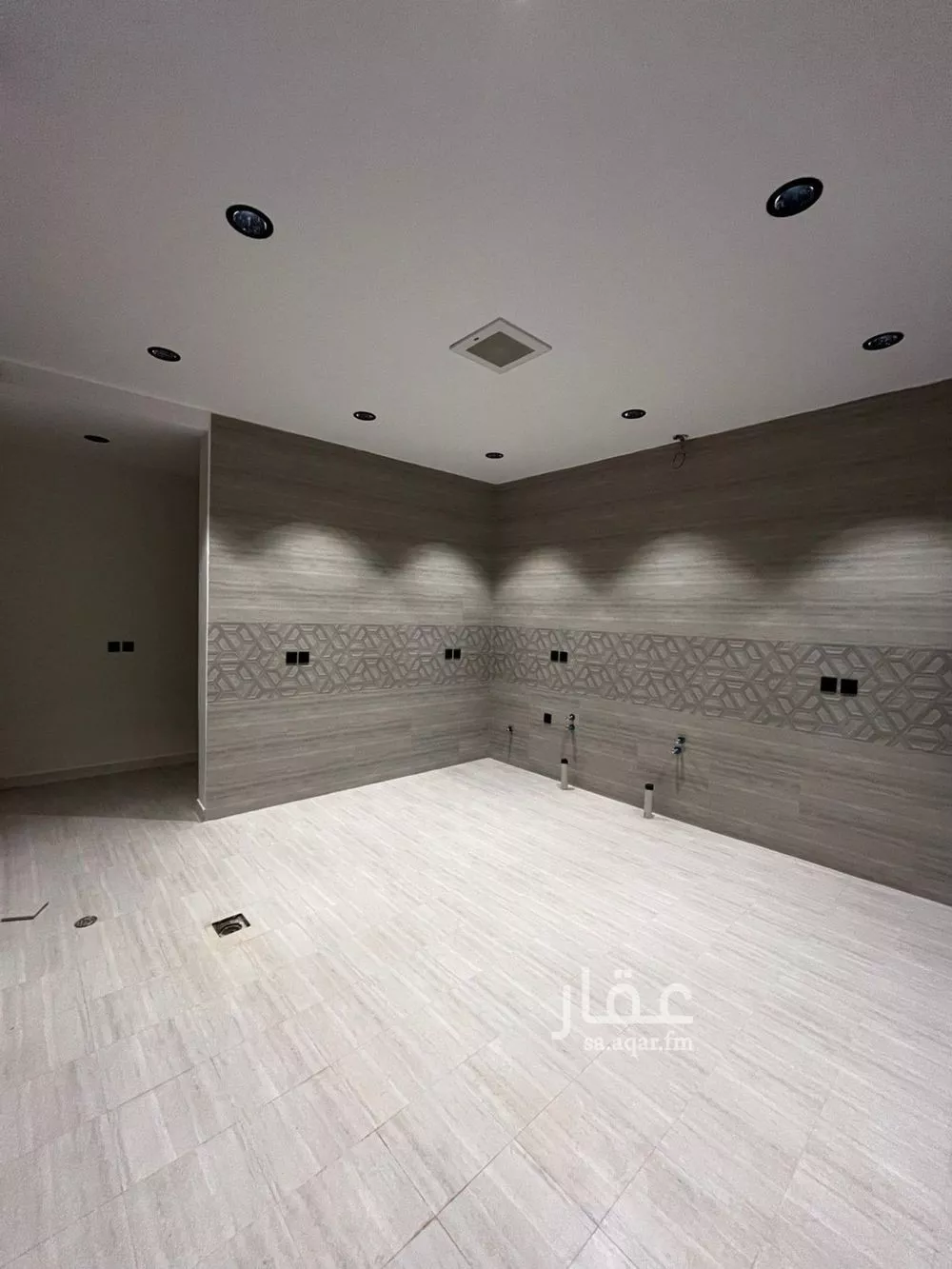 5 bedroom villa in Al Mahdiyyah 5