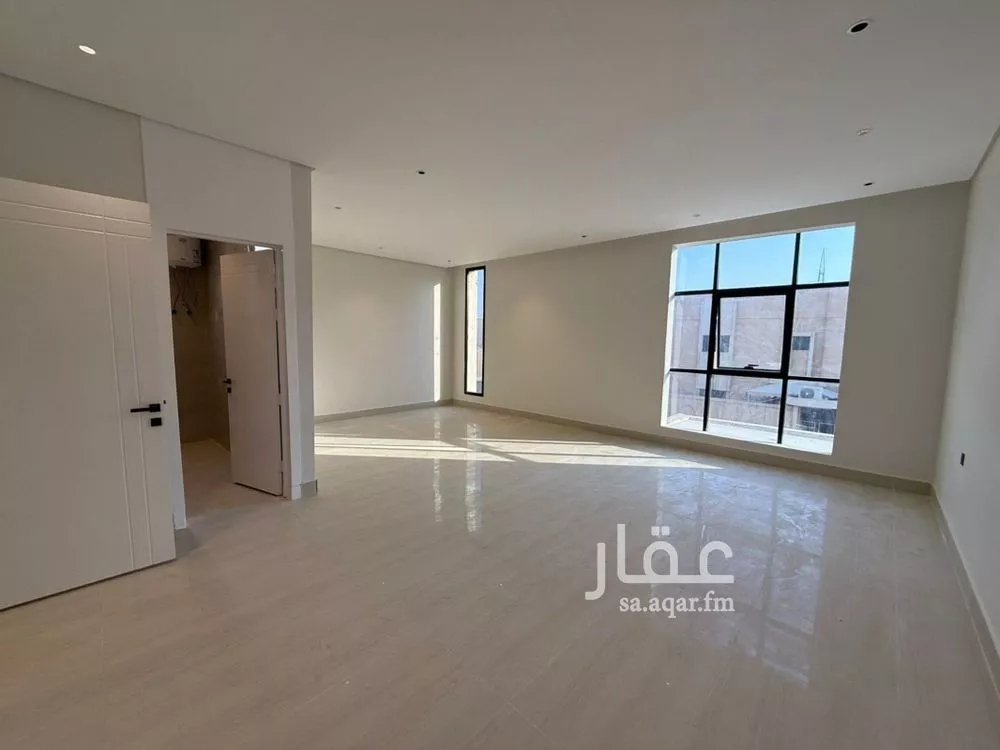 5 bedroom villa in Tuwaiq 11