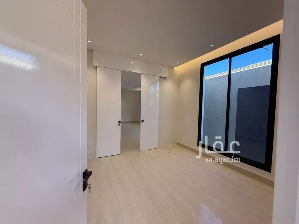 5 bedroom villa in Tuwaiq 19