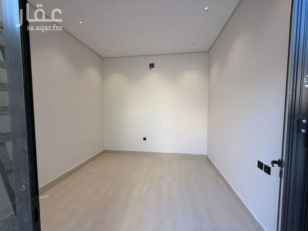 5 bedroom villa in Tuwaiq 25