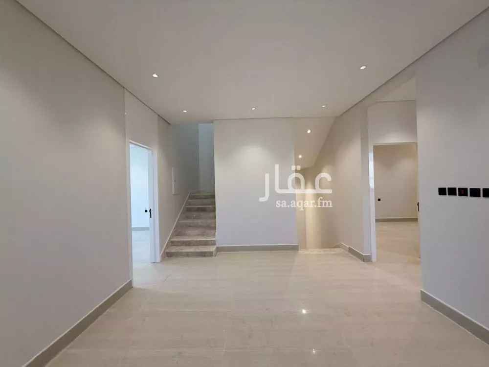 5 bedroom villa in Tuwaiq 10