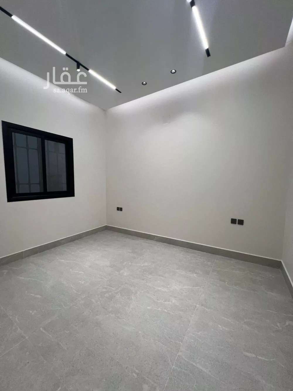 5 bedroom villa in Al Yarmouk 2