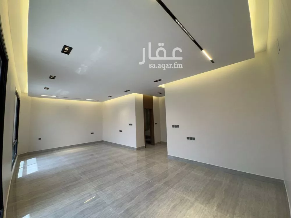 5 bedroom villa in Al Rimal 12