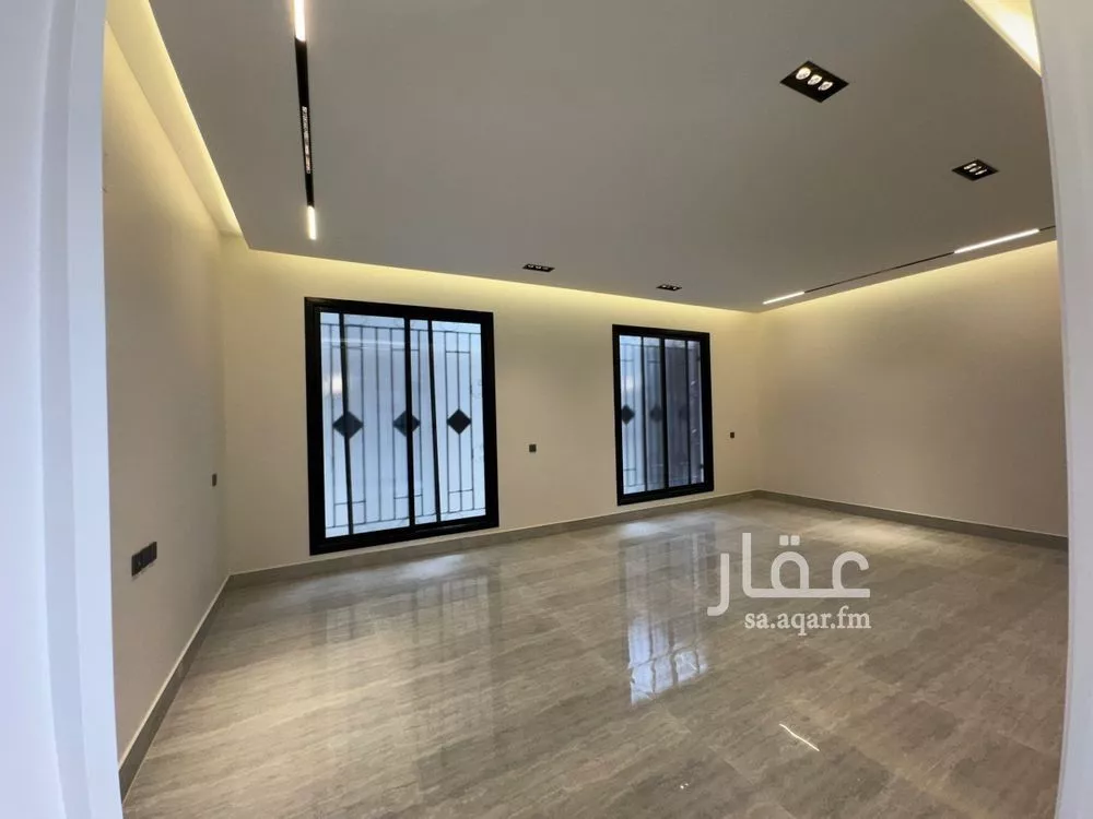 5 bedroom villa in Al Rimal 5