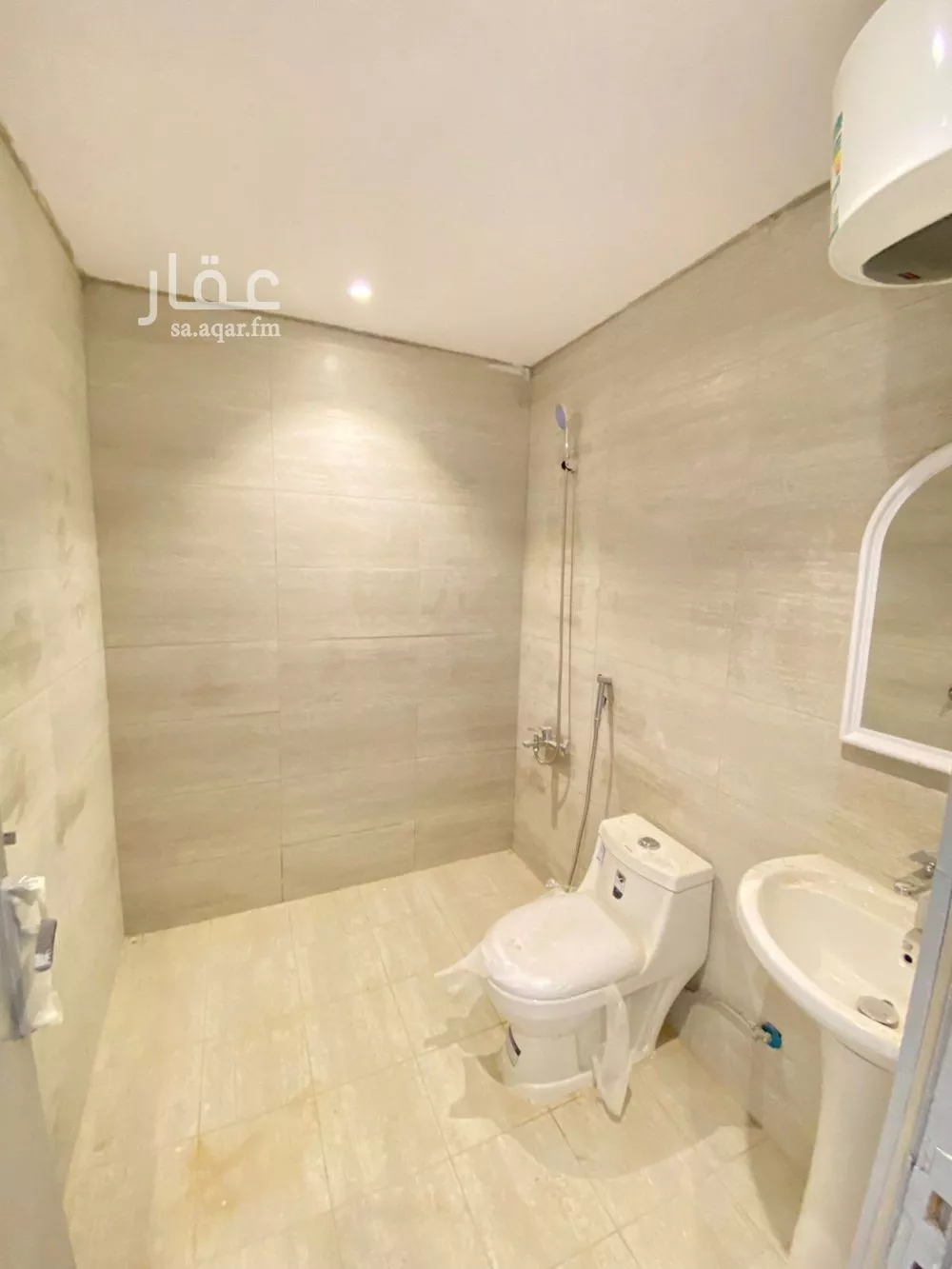1 bedroom apartment in As Suwaidi Al Gharabi 4