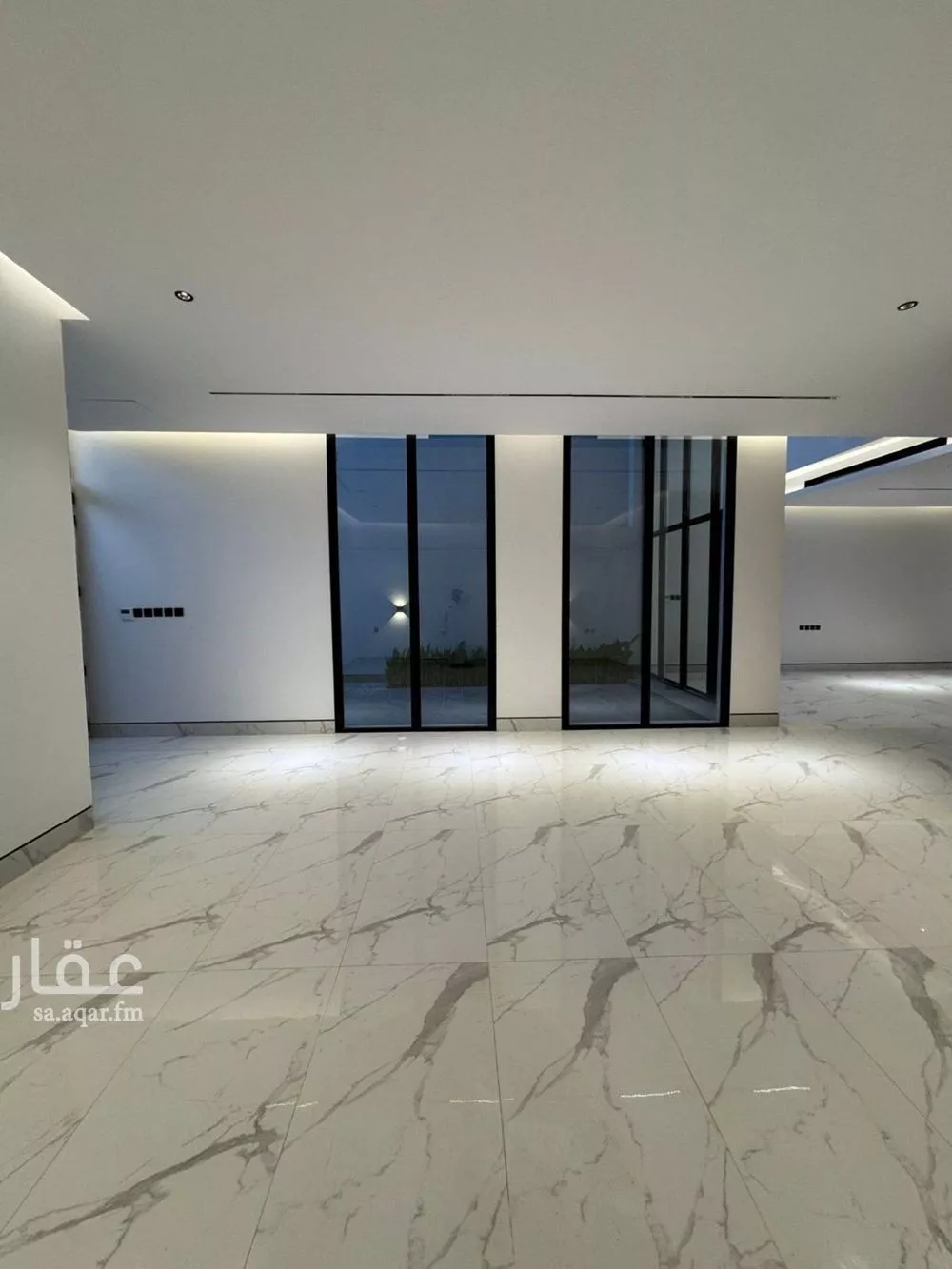 5 bedroom villa in Al Narjis 8