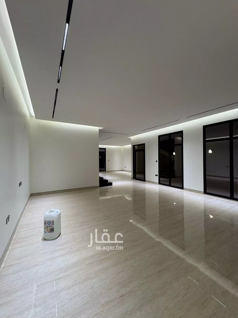4 bedroom villa in Al Narjis 9