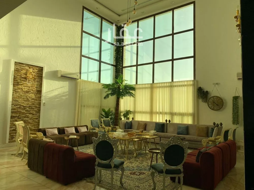 5 bedroom villa in Al Narjis 9