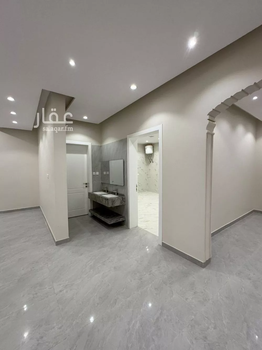 9 bedroom villa in Al Janadriyah 12