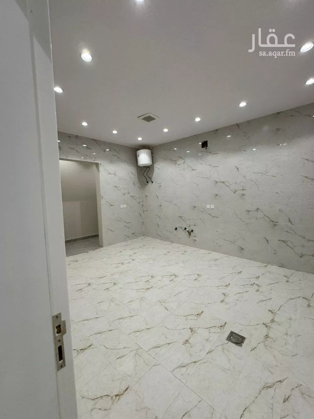 9 bedroom villa in Al Janadriyah 13