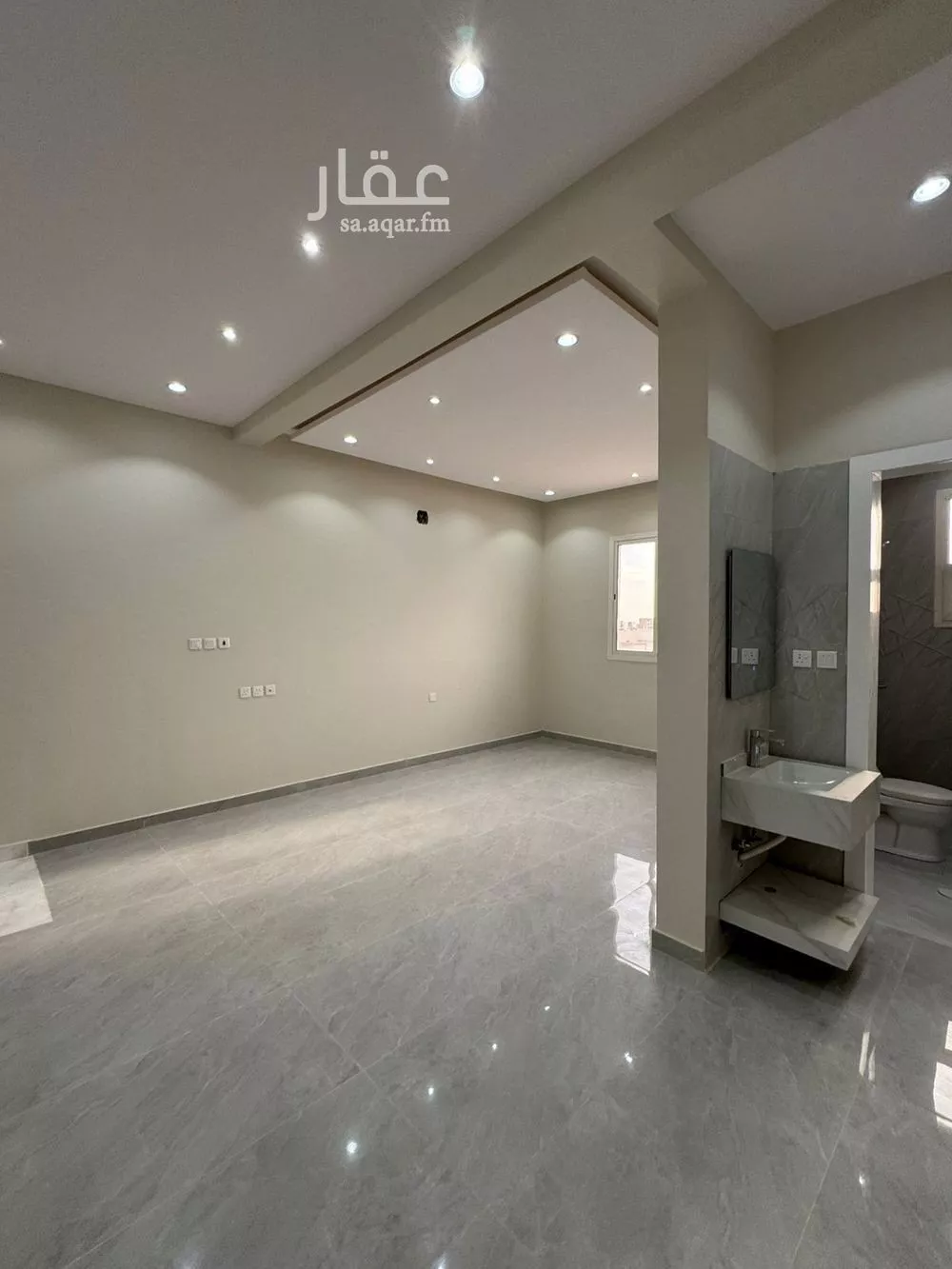 9 bedroom villa in Al Janadriyah 15