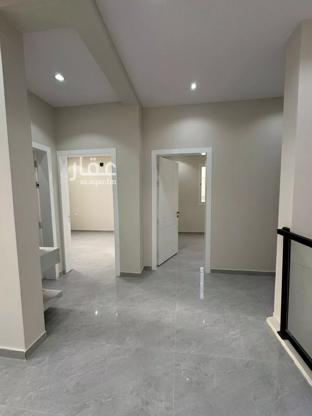 9 bedroom villa in Al Janadriyah 5