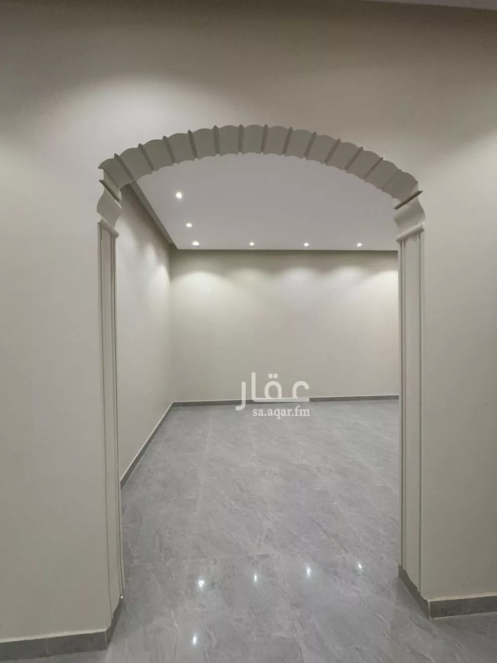 9 bedroom villa in Al Janadriyah 9