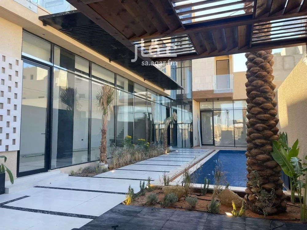 6 bedroom villa in Al Mahdiyyah 2