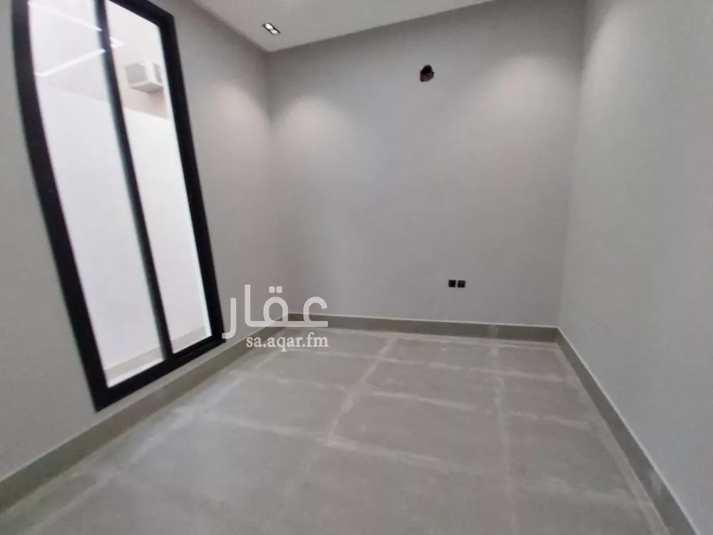 5 bedroom villa in Al Uraija Al Gharbiyah 14