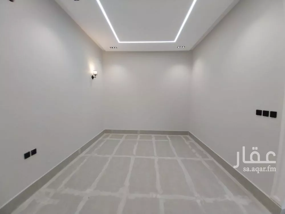 5 bedroom villa in Al Uraija Al Gharbiyah 19