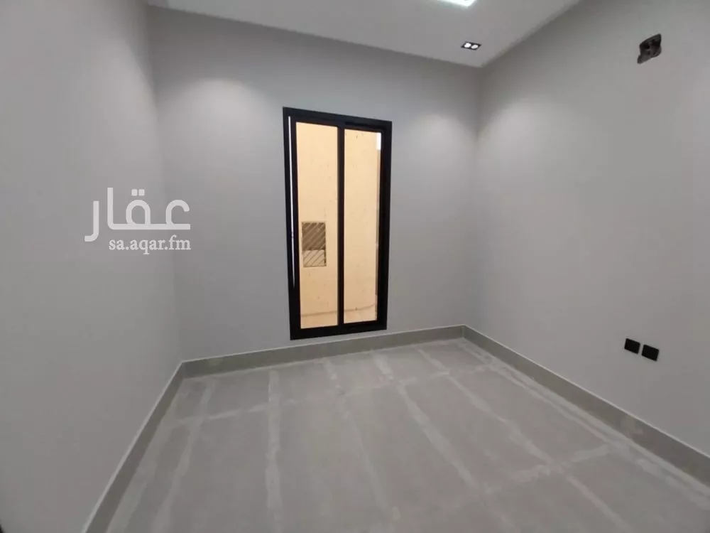 5 bedroom villa in Al Uraija Al Gharbiyah 3