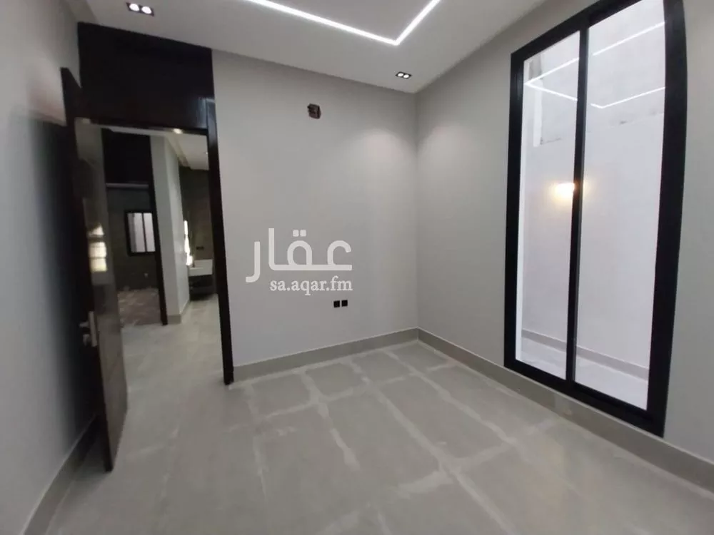 5 bedroom villa in Al Uraija Al Gharbiyah 7