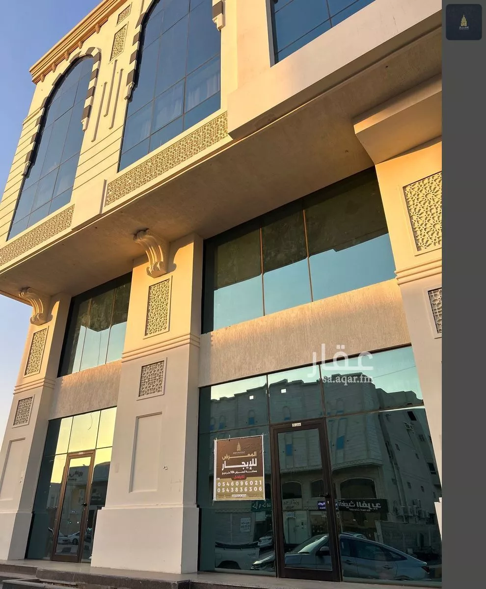 874 sqm shop in King Fahd 2