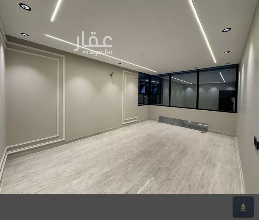419 sqm building in King Fahd 2