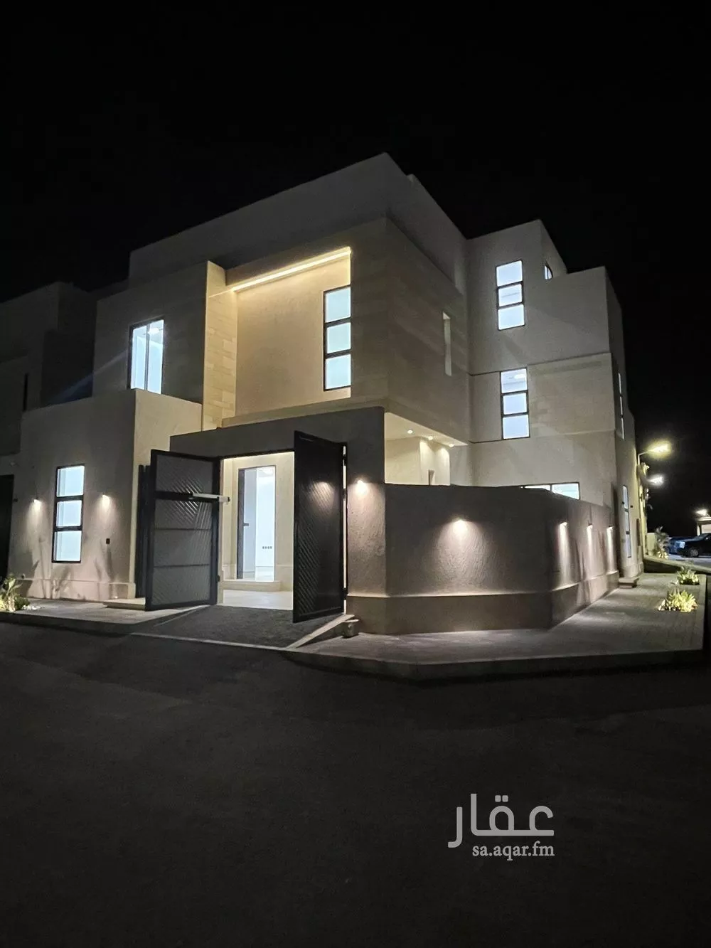 4 bedroom villa in Al Mahdiyyah 2