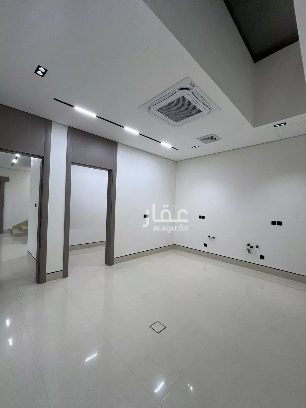4 bedroom villa in Al Mahdiyyah 3