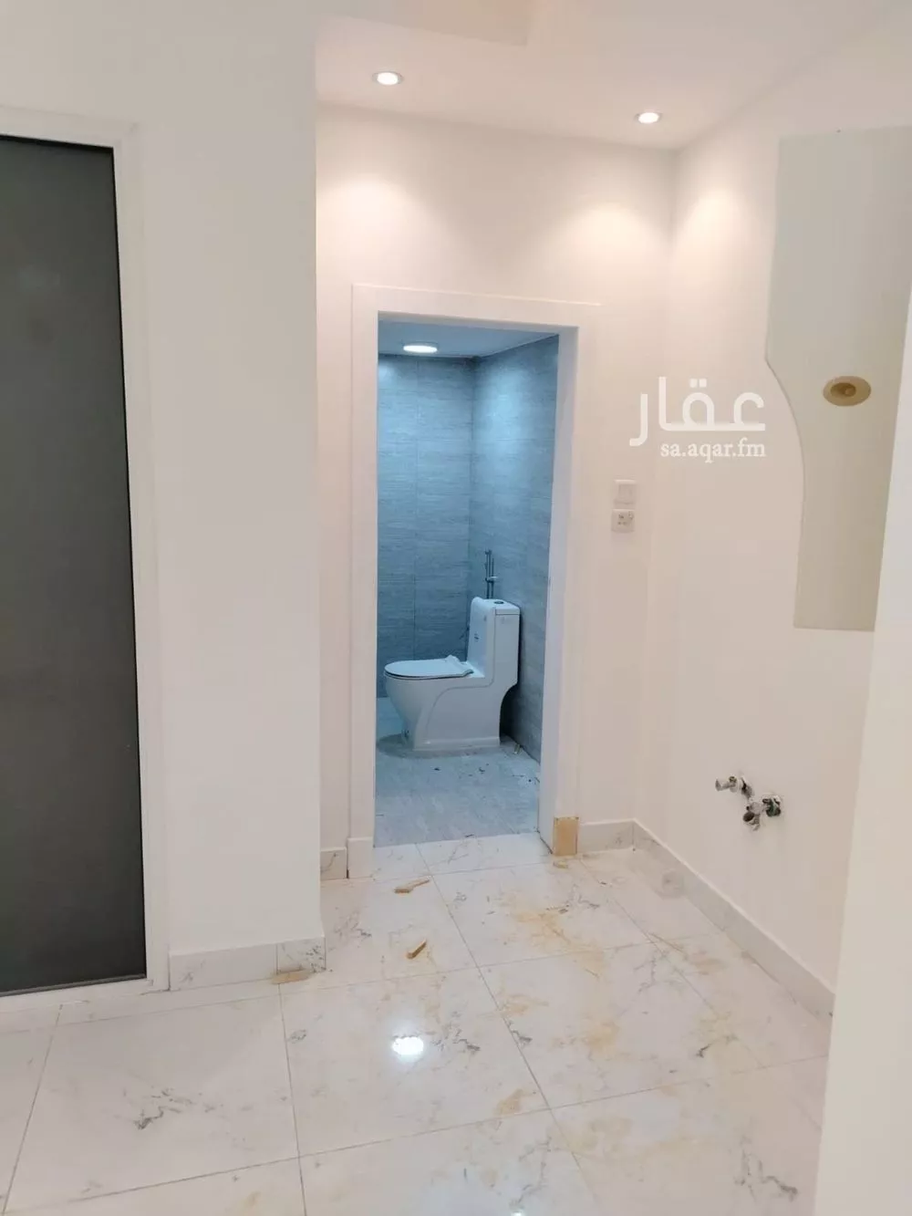 4 bedroom villa in Al Aridh 10
