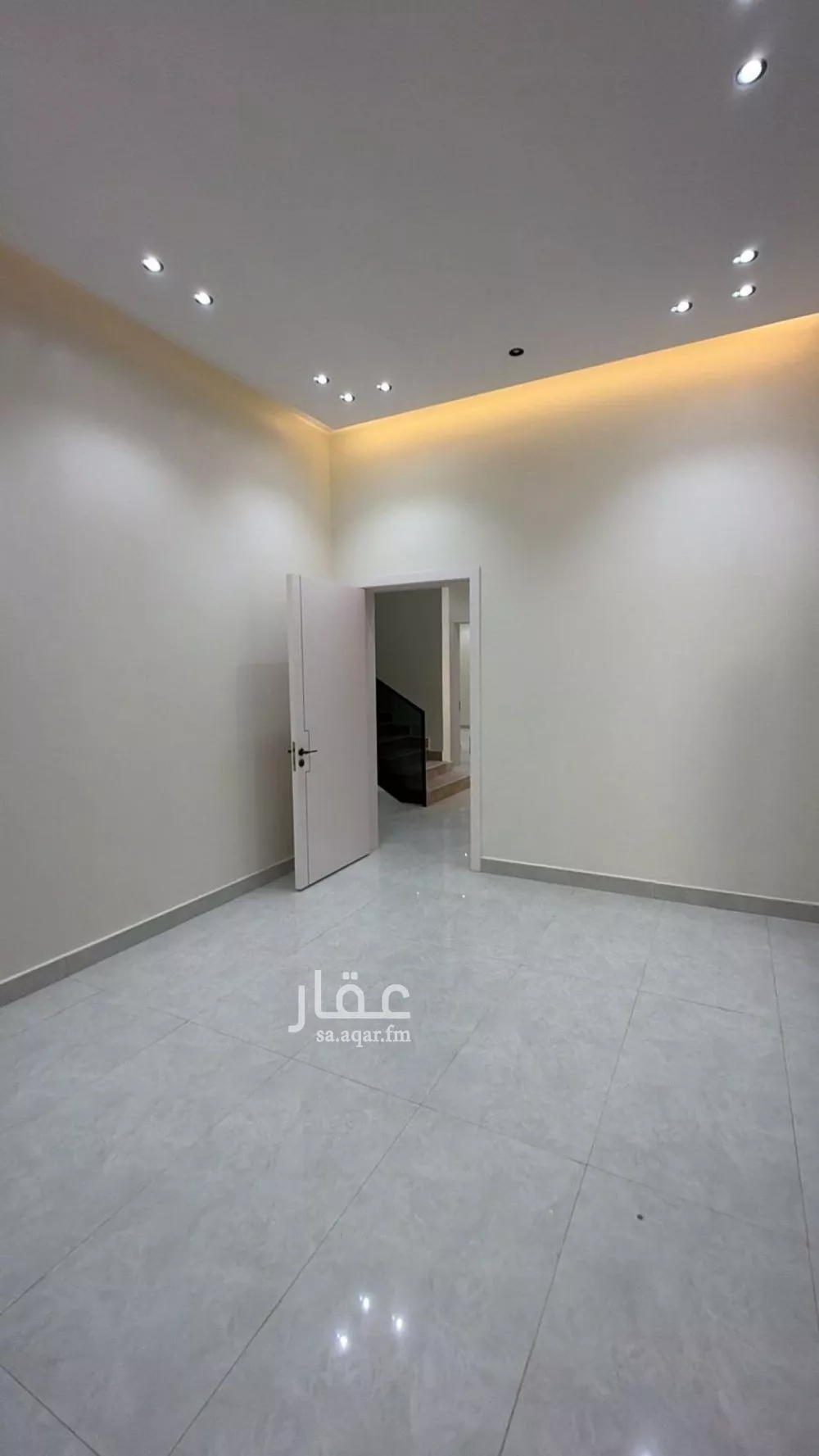 فيلا 4 غرف في الرمال 6