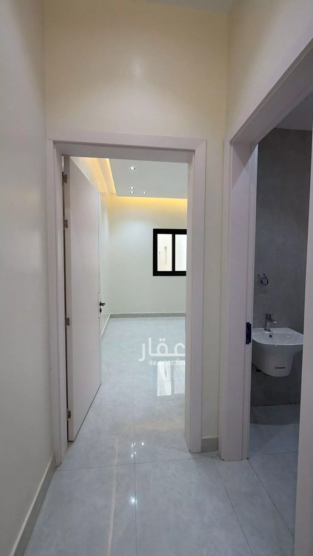 فيلا 4 غرف في الرمال 10