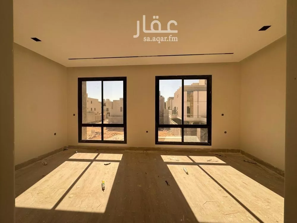 فيلا 5 غرف في الرمال 6